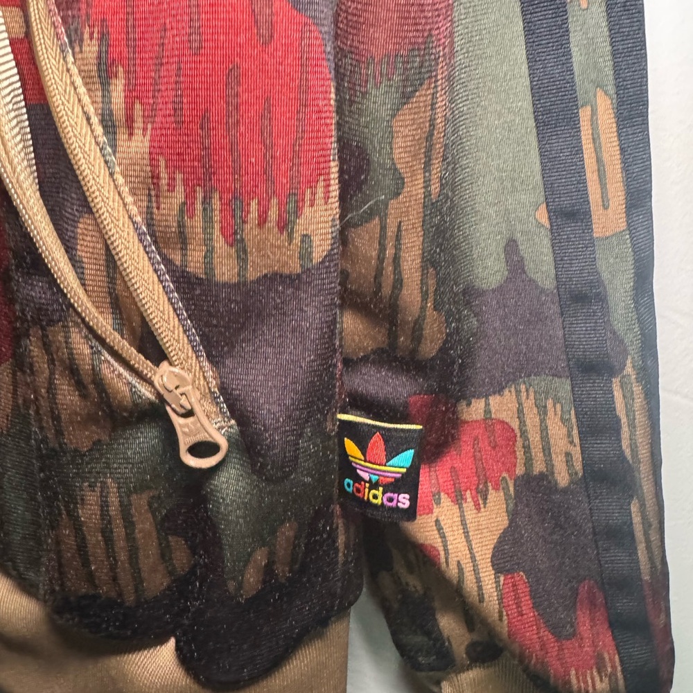Adidas x Pharrell Williams Women's Hu Hiking Camo Track Jacket - small - Picture 6 of 11